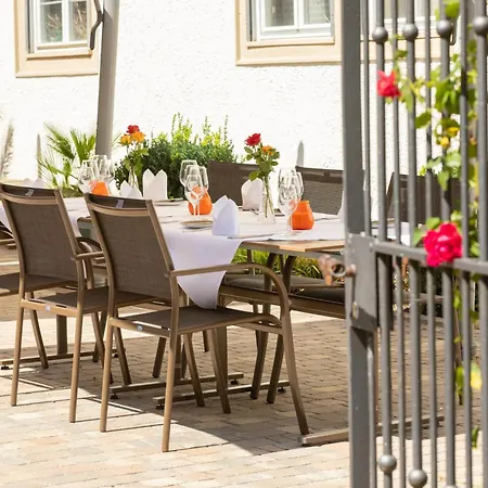 Schloss Doettingen Hotel Braunsbach