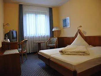 Schloss Doettingen Hotell 4*
